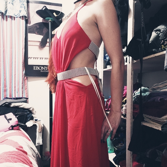 Formal gown - Picture 5 of 5